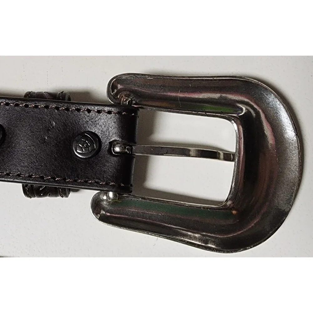 Ariat Scalloped Bling Concho Girls Belt Size 22